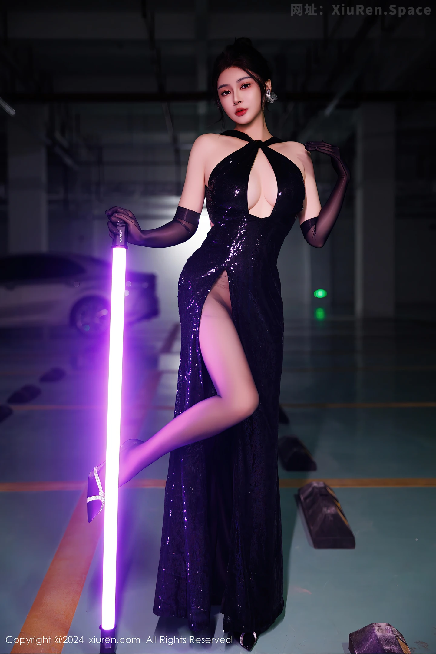 图片[6]-[XiuRen秀人网] VOL.9512 模特凯竹Quinn性感黑色连衣裙配黑丝袜秀丰腴身材撩人诱惑写真82P-秀人网官方网站